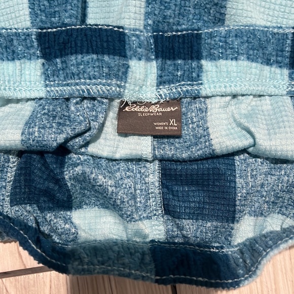 Eddie Bauer Pajama Set - Picture 5 of 9